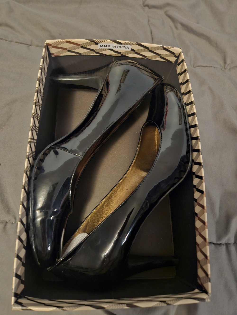Victor Alfaro Black Patent Pump - Elegant Women's Heels